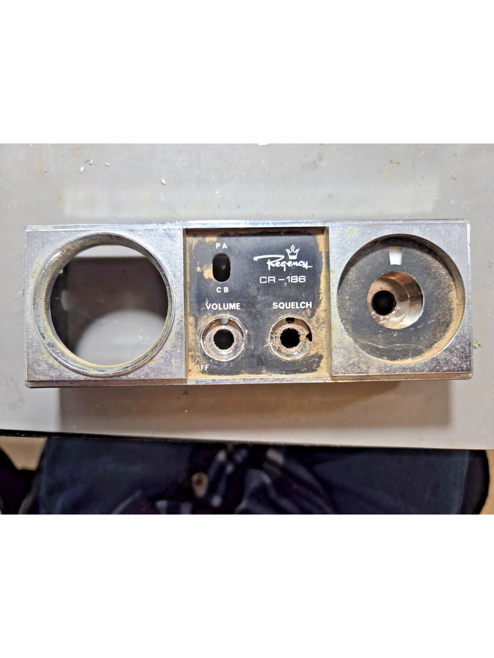 FRONT FACEPLATE FOR REGENCY CR-16 MOBILE CB RADIO